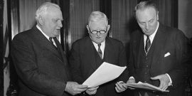 640px-Vice_President_Garner_and_Senators_Dieterich_and_Ashurst_viewing_court_packing_bill