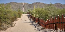 US-Mexican border in Arizona close to highway 85, captured in September 2016